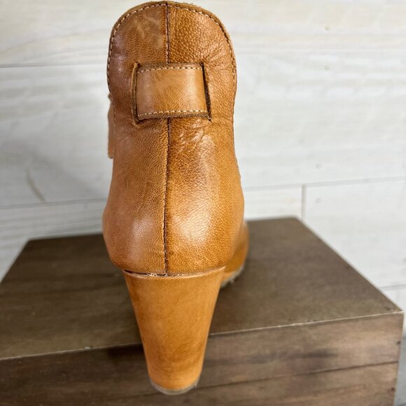 DIBA True Leather Wedge Sandals - Women's Size 9.5M - Picture 3 of 11